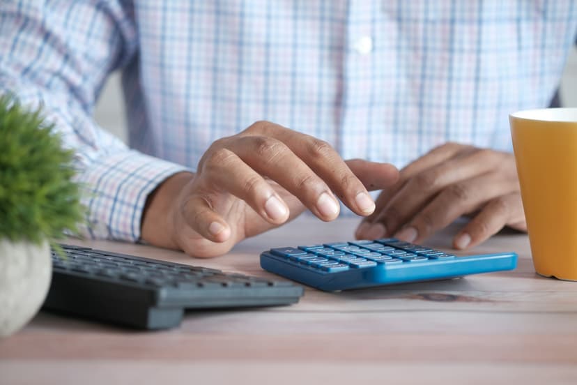 Expense tracking image